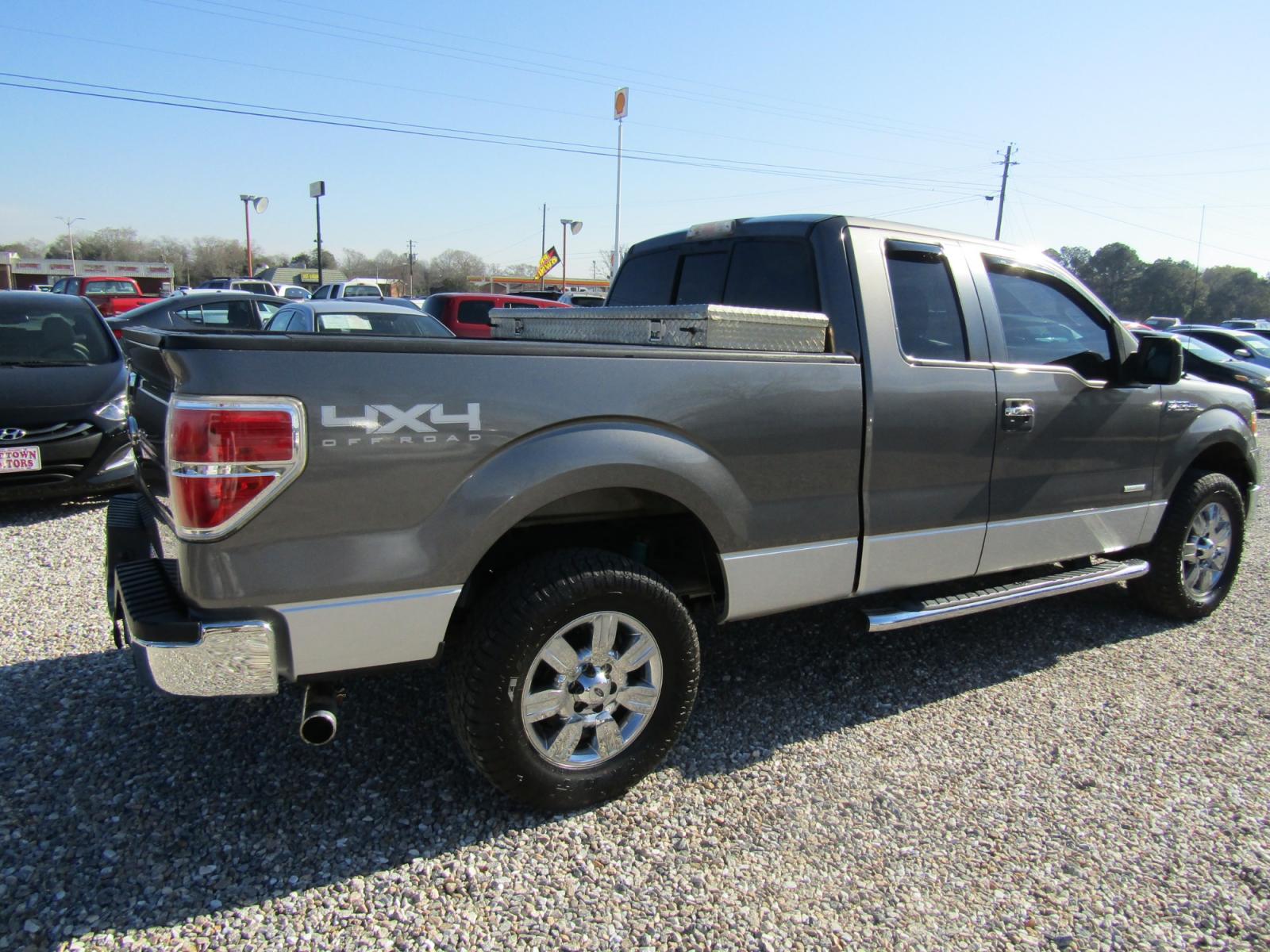 2012 Gray /Gray Ford F-150 FX4 SuperCab 6.5-ft. Bed 4WD (1FTFX1ET1CF) with an 3.5L V6 TURBO engine, Automatic transmission, located at 15016 S Hwy 231, Midland City, AL, 36350, (334) 983-3001, 31.306210, -85.495277 - Photo #7
